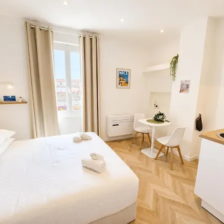 Joyau Prestige, Studio, 2p, Ac, Coeur Vieil Διαμέρισμα *